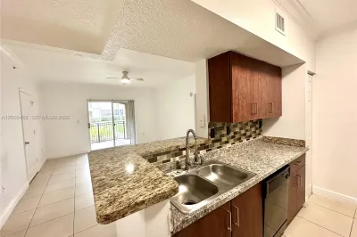 215 SW 117th Ter #14104 1