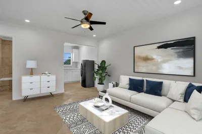 17 NE 2nd Avenue #206 1