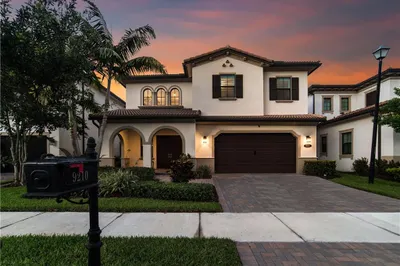 9210 Meridian Dr. E 1