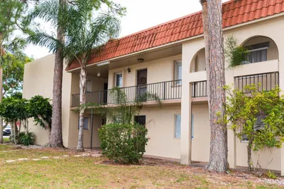 6054 FOREST HILL Boulevard #103 1