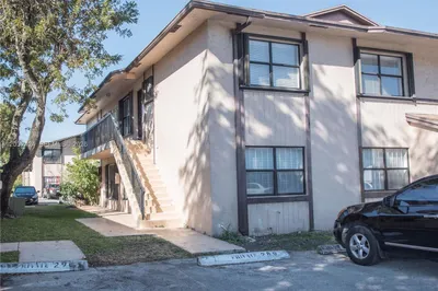 2500 W 67th Pl #21-26 1