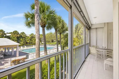 1600 SE Saint Lucie Boulevard SE #211 1