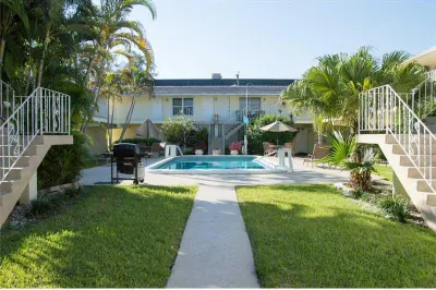 1012 SE 15th Street #102 1