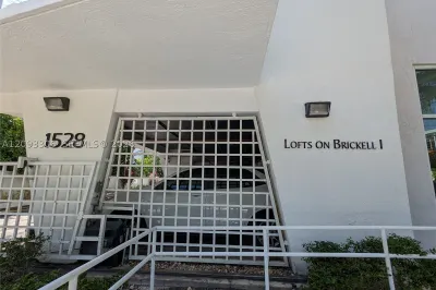 1528 Brickell Ave #104 1