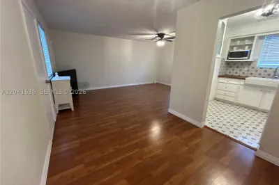 1717 Rodman St #18 1