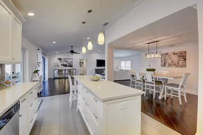 5075 Marina Circle 1