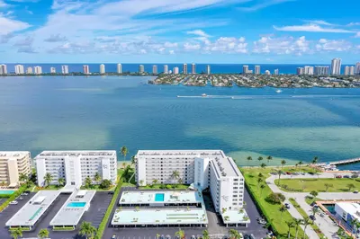 301 Lake Shore Drive #103 1