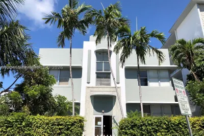 900 Jefferson Ave #9 1