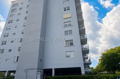 1470 NE 125th Ter #407 1