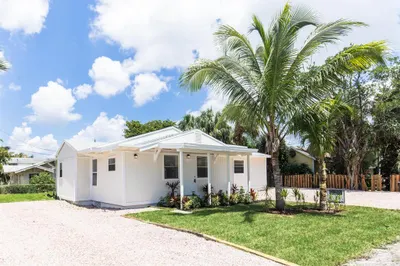 871 E Dolphin Ridge Road 1