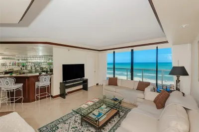 5757 Collins Ave #1005 1