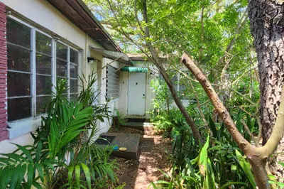 715 SW 4TH Street ##4 1