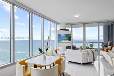 6899 Collins Ave #1905 1