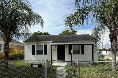 865 W 3rd Street 1