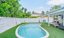 220 Hampton Ln Photo