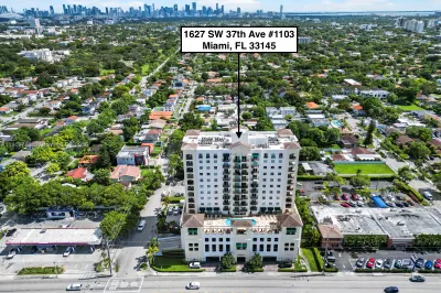 1627 SW 37th Ave #1103 1