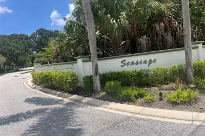 5200 SE Seascape Way #201 1