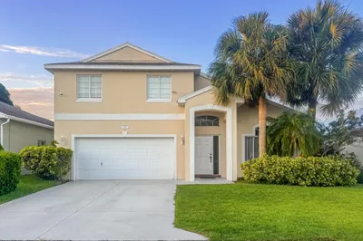 4716 SE Winter Haven Court 1