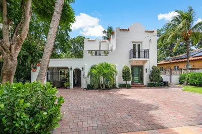 340 NE 126th Street 1