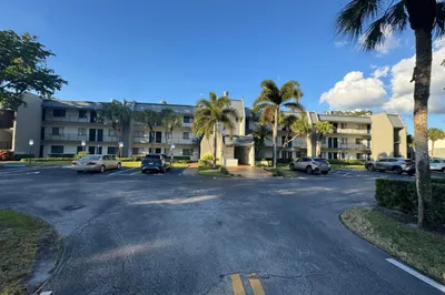 Exterior Bldg View
