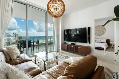 900 Biscayne Blvd #2708 1