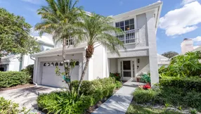 Just Listed | 41 Windsor Lane