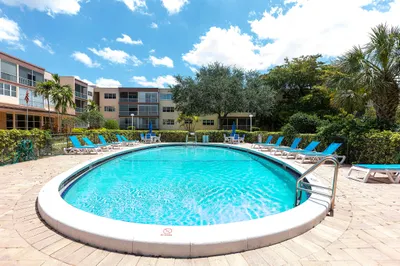6751 Cypress Road #208 1