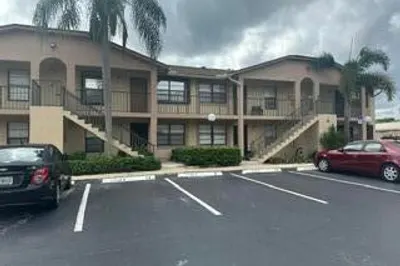 9430 Boca Cove Circle #202 1