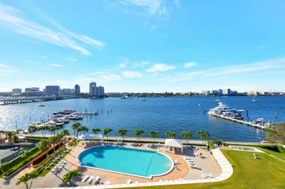150 Bradley Place #605 1
