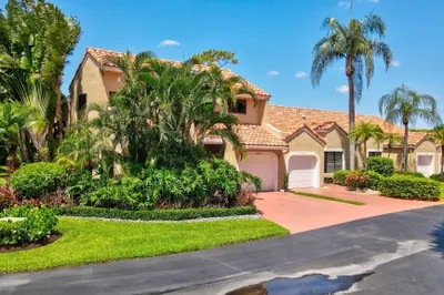 Welcome to Boca Pointe