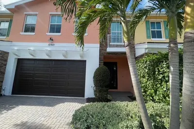 12921 Trevi Isle Drive 1