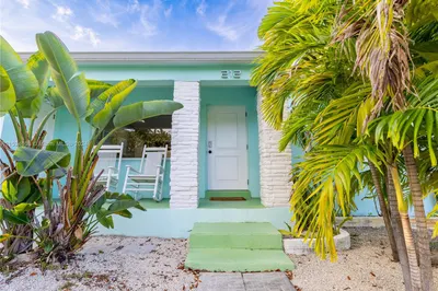 212 SW 2nd Pl 1