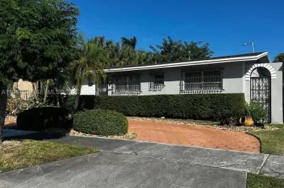 871 NW 17th Ct 1