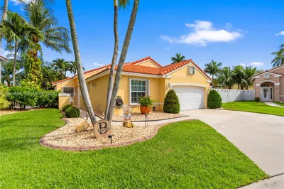 1090 NW 192nd Ave 1