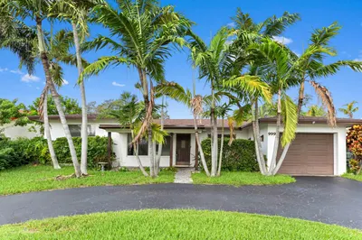 999 NW 3rd Avenue 1