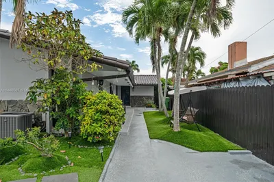 1851 NW 22nd Pl 1