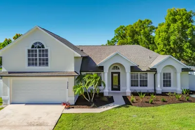 3508 SW Macon Road 1