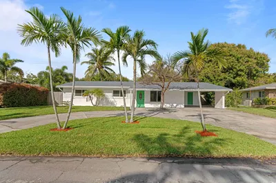 2861 SW 9th Street 1