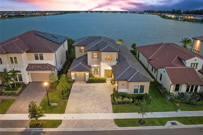 12570 N Parkland Bay Trl 1