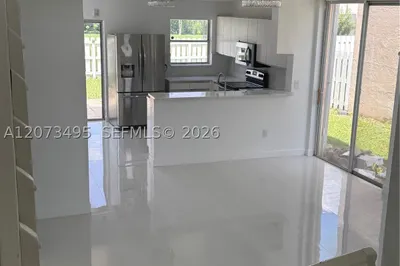 875 NW 99th Ave 0 1