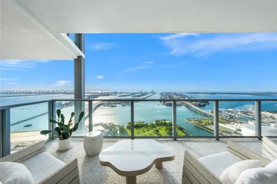1100 Biscayne Blvd #5004 1