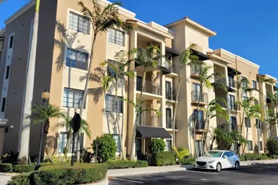4907 Midtown Lane #1214 1