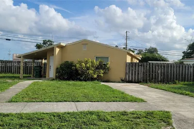 2400 NW 152nd St 1