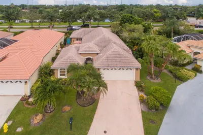 224 Woodsmuir Court 1