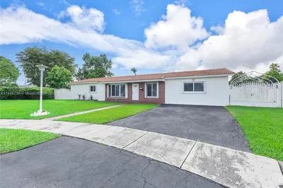 9630 SW 10th Ter 1