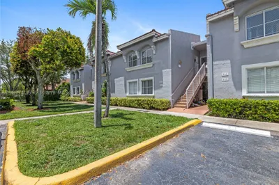 4736 NW 114th Ave #203 1