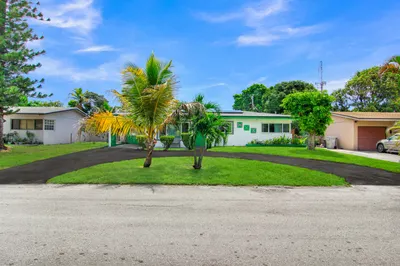 1650 NW 1st Way 1