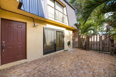 2471 Waterside Drive 1