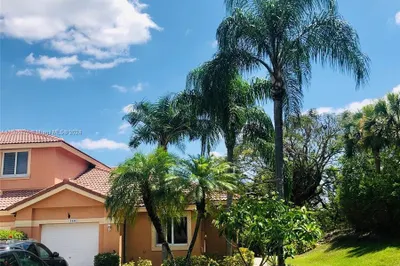 5601 NW 125th Ave 1