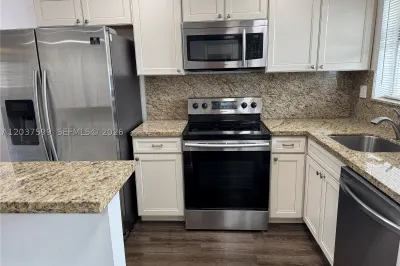 8325 Sunrise Lakes Blvd #103 1